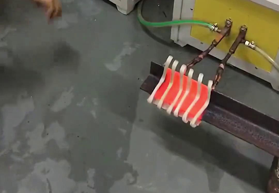 高頻加熱機在金屬加工和制造業(yè)中的應用場景有哪些