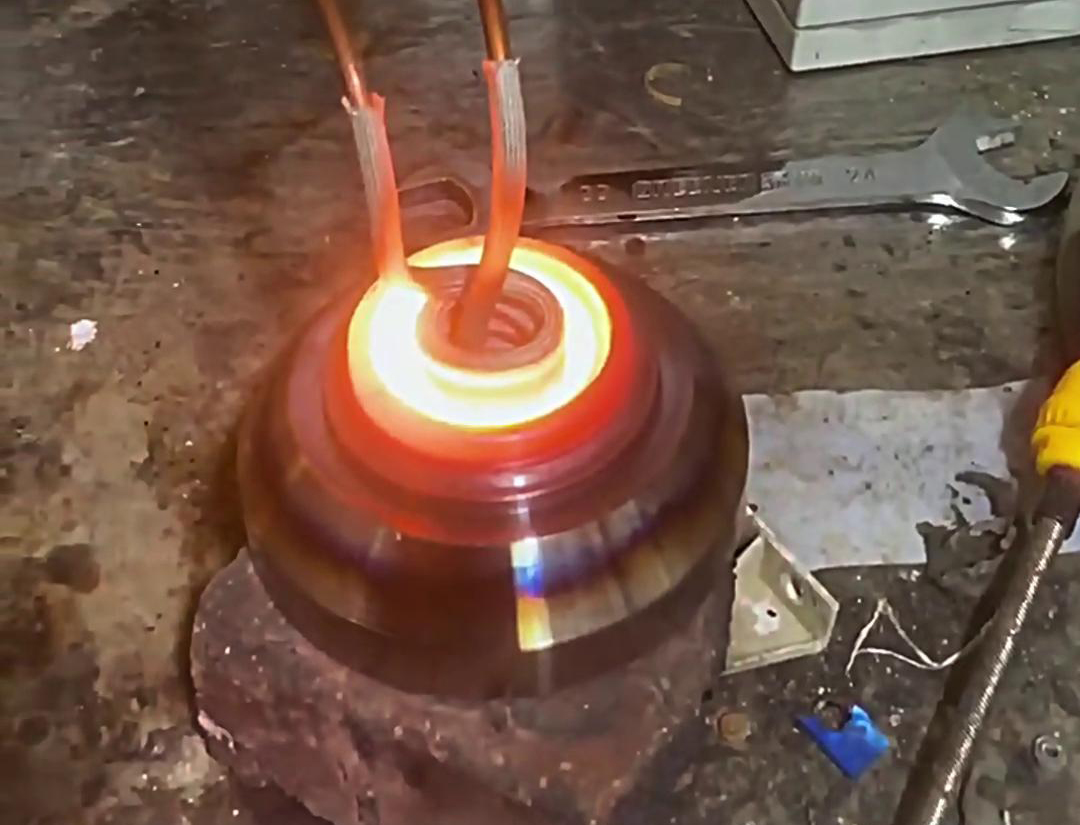 海拓超高頻加熱機，內孔加熱的顛覆者