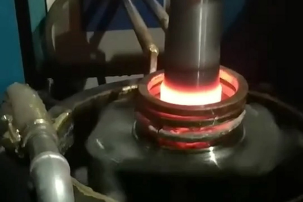 感應加熱設備淬火爐。